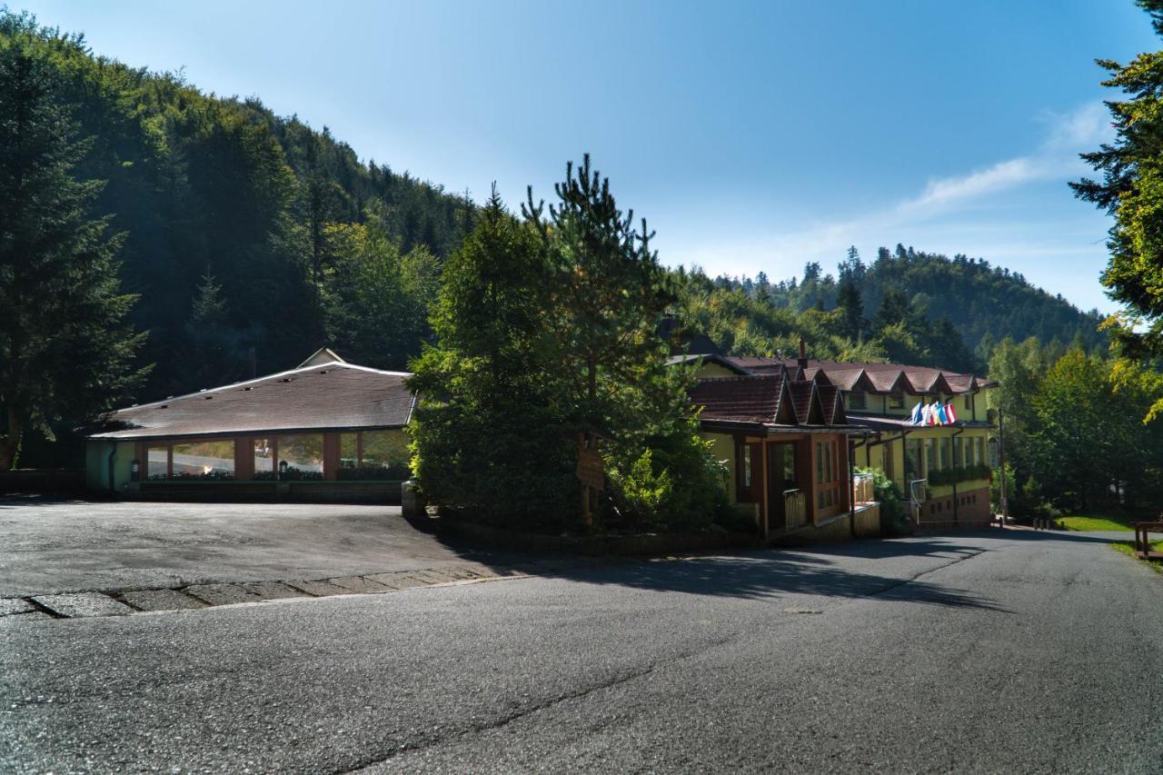 Hotel Šomka Drienica Bagian luar foto