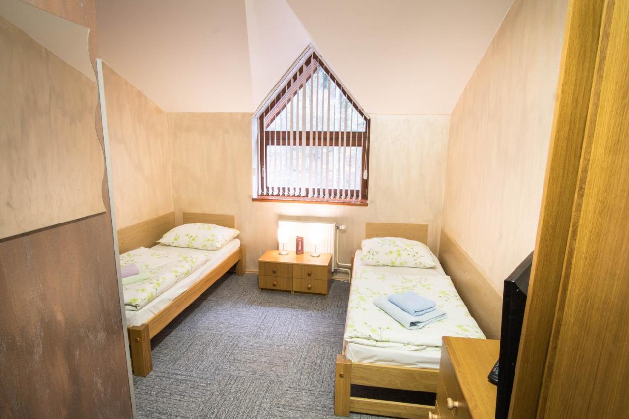 Hotel Šomka Drienica Bagian luar foto