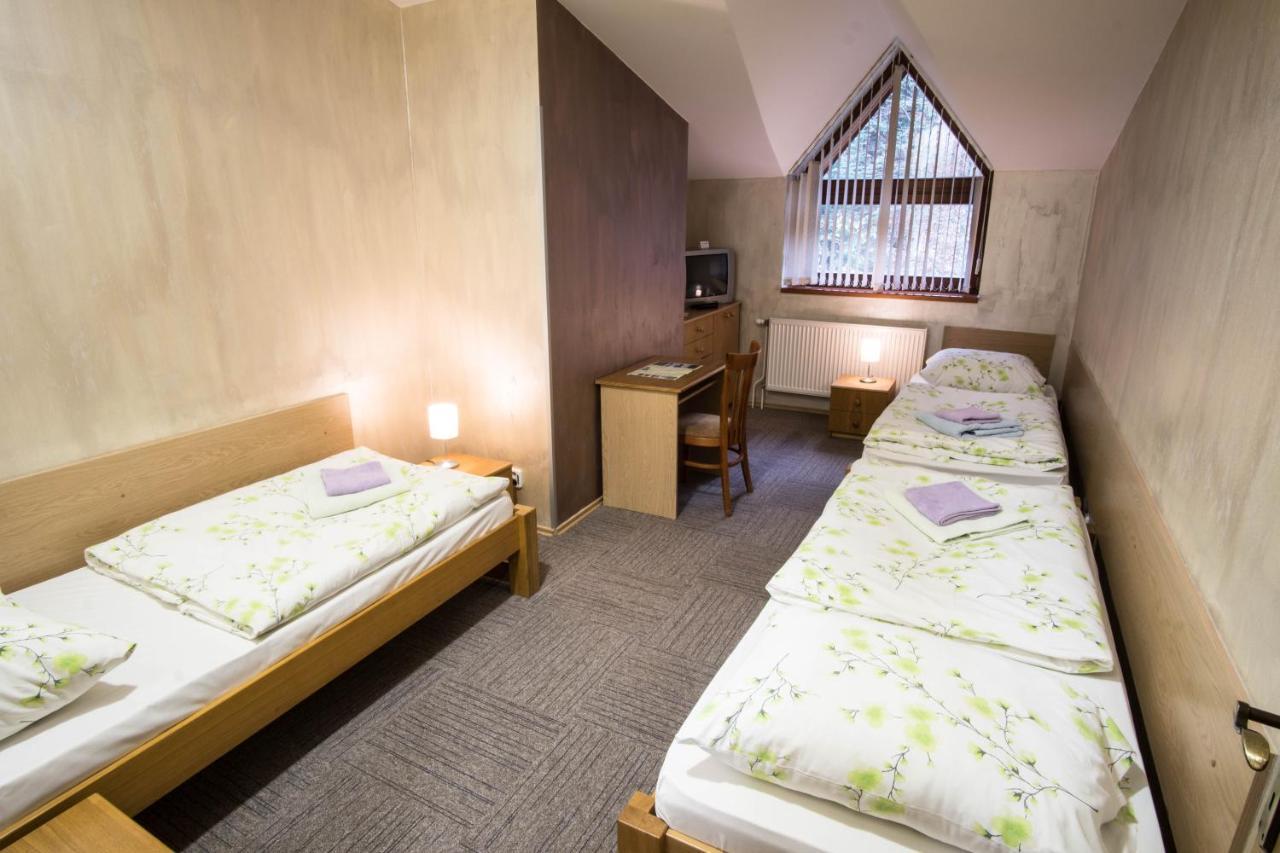 Hotel Šomka Drienica Bagian luar foto