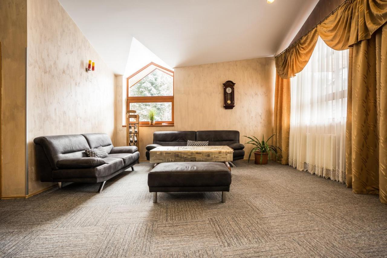 Hotel Šomka Drienica Bagian luar foto