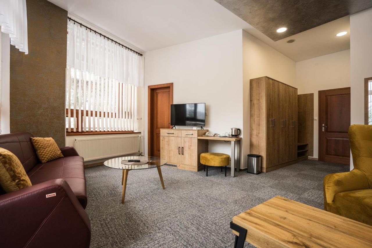 Hotel Šomka Drienica Bagian luar foto