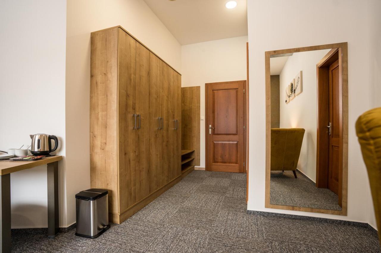 Hotel Šomka Drienica Bagian luar foto