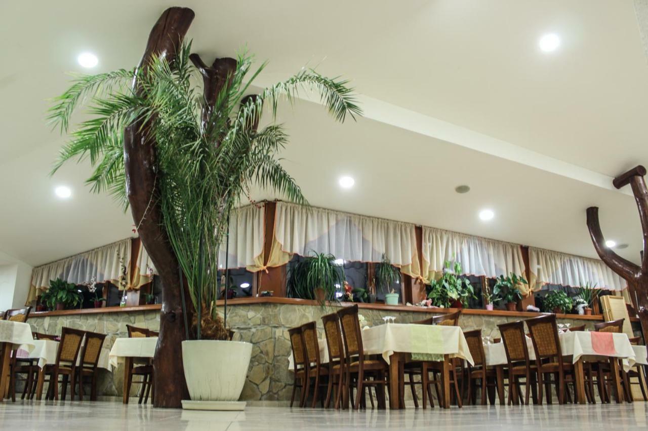 Hotel Šomka Drienica Bagian luar foto