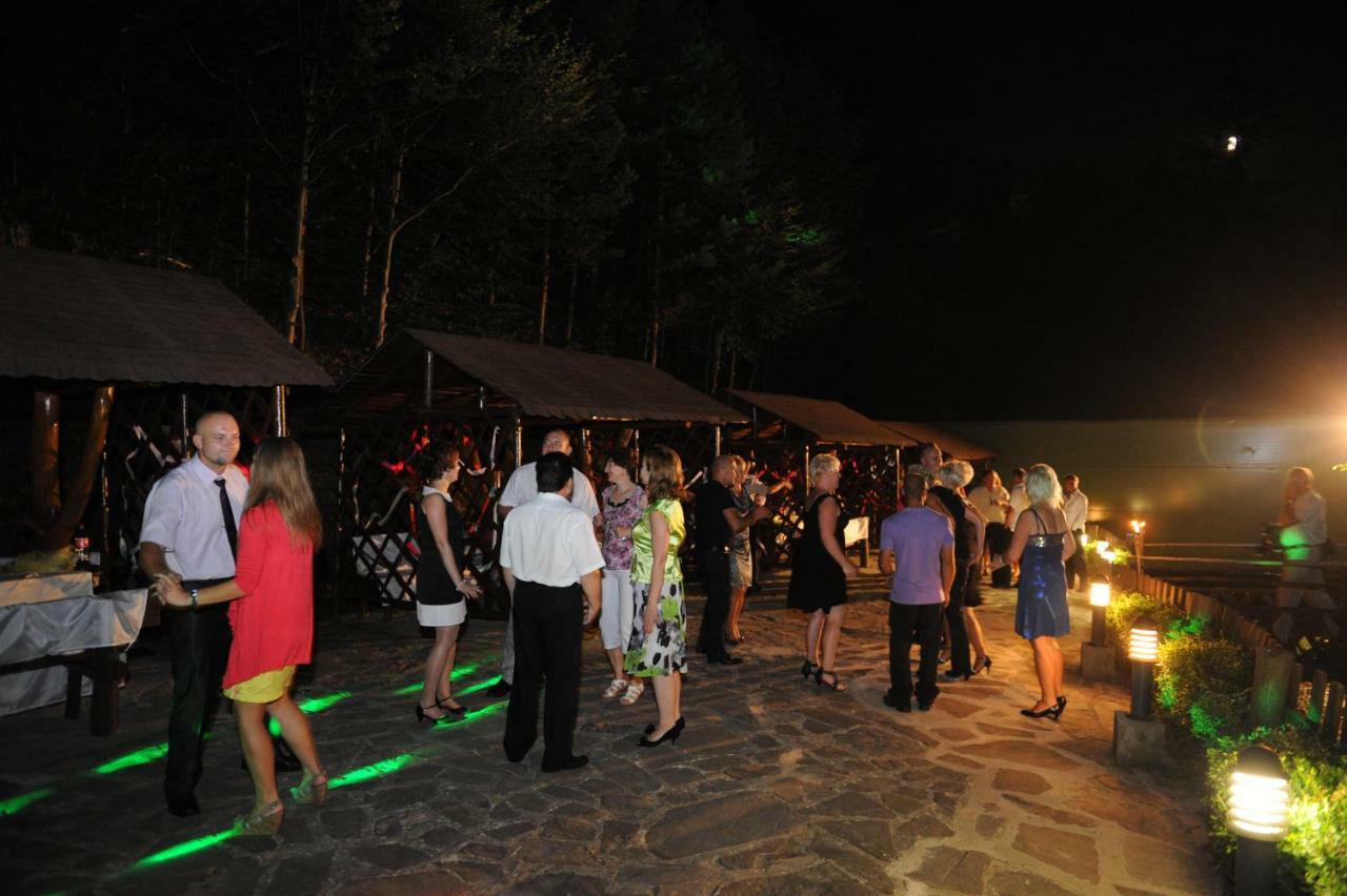 Hotel Šomka Drienica Bagian luar foto